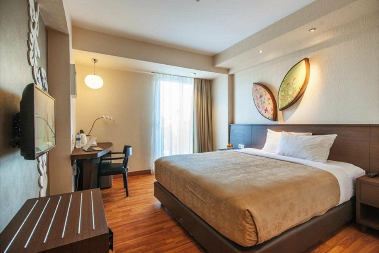 Atanaya Kuta Bali Hotel Екстериор снимка